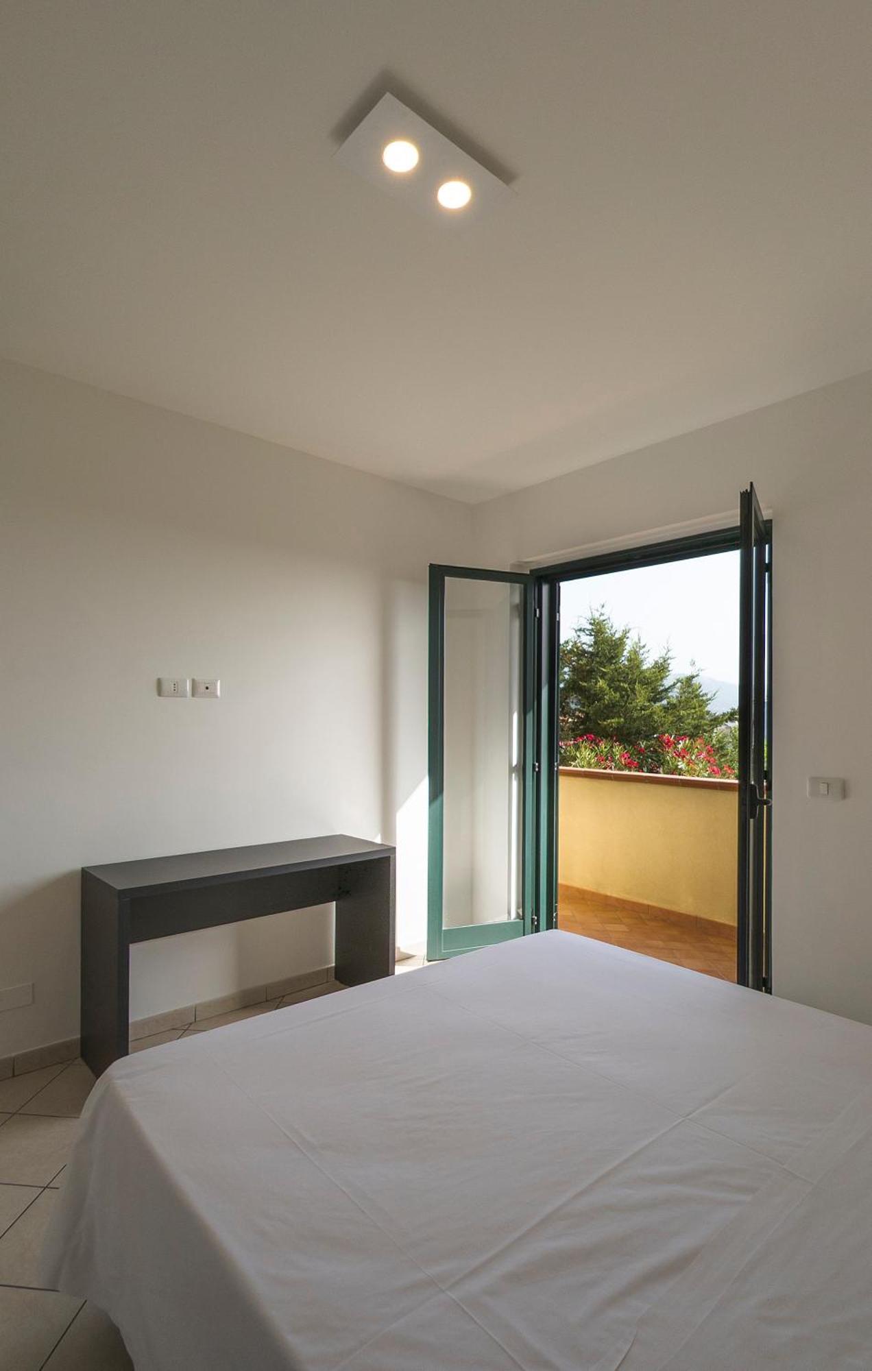 Magico Apartments - 450M Dalla Spiaggia Capo dʼOrlando Exteriér fotografie